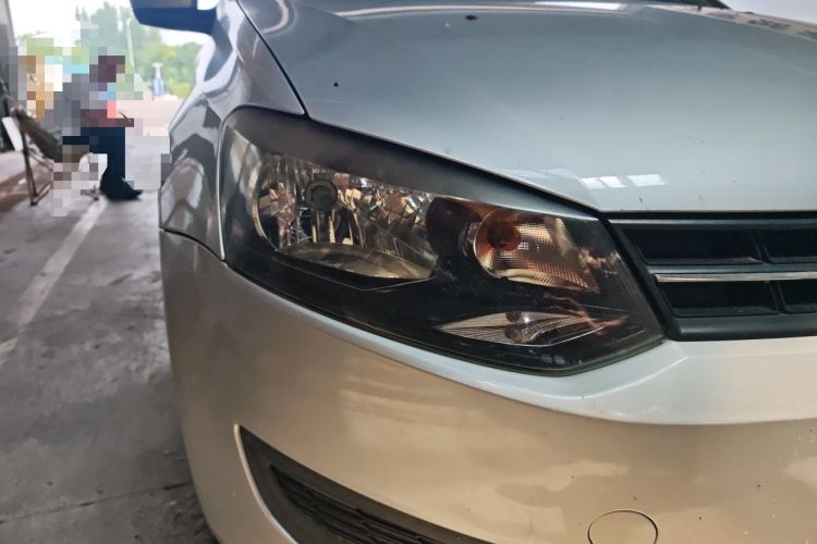 Used Volkswagen Polo 2013 1.4L Manual Fashion Edition Right Front Headlight