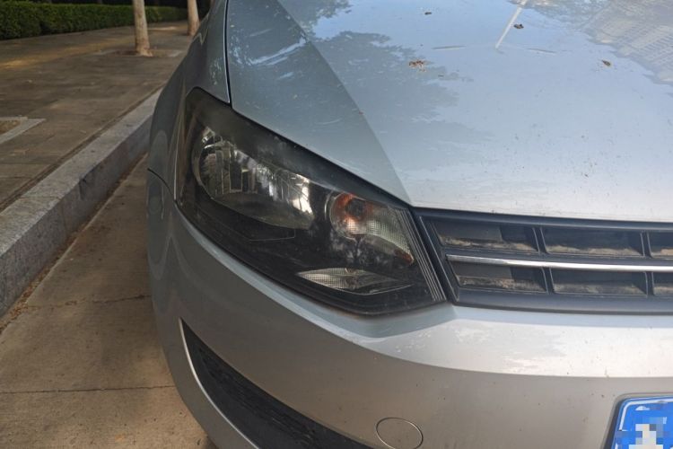 Used Volkswagen Polo 2013 1.4L Manual Fashion Edition Right Front Headlight