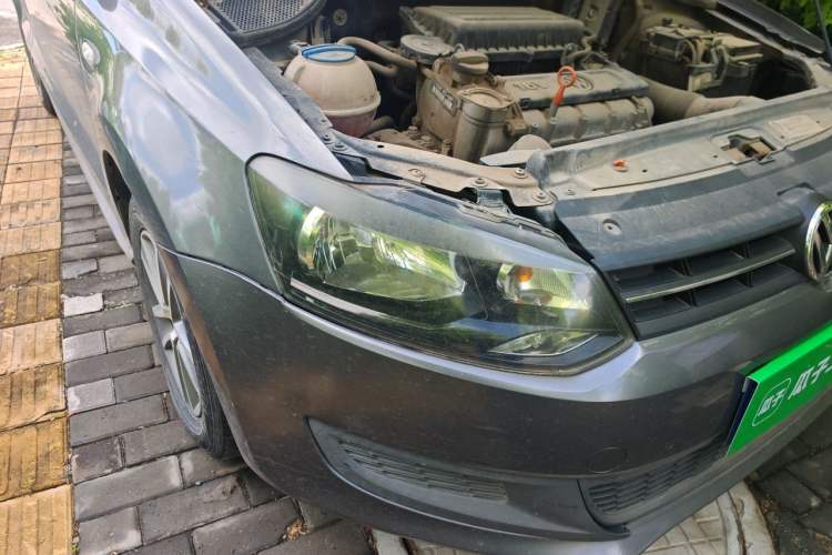 Used Volkswagen Polo 2013 1.4L Manual Fashion Edition Right Front Headlight