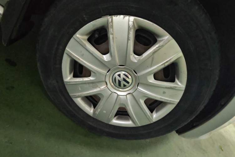 Used Volkswagen Polo 2013 1.4L Manual Fashion Edition Right Front Wheel Hub