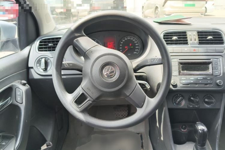 Used Volkswagen Polo 2013 1.4L Automatic Comfort Edition Steering Wheel