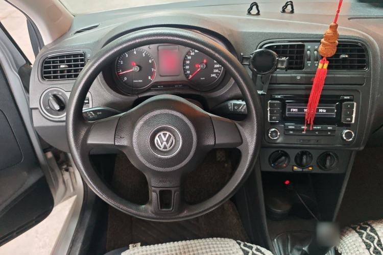 Used Volkswagen Polo 2013 1.4L Manual Fashion Edition Steering Wheel