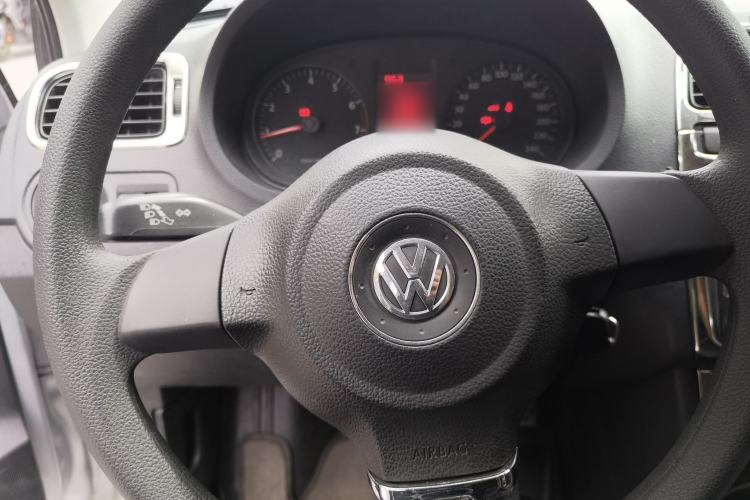 Used Volkswagen Polo 2013 1.4L Manual Fashion Edition Steering Wheel