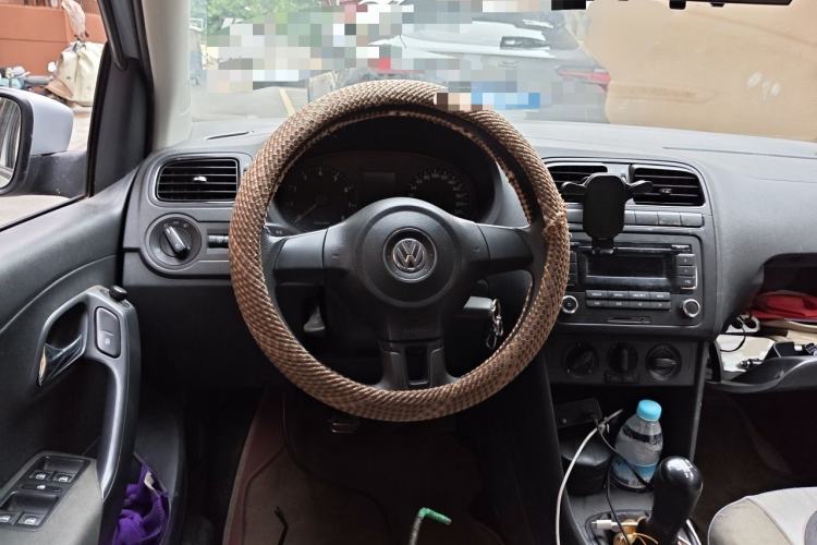 Used Volkswagen Polo 2013 1.4L Manual Fashion Edition Steering Wheel