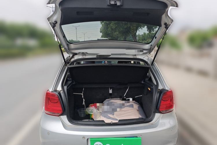 Used Volkswagen Polo 2013 1.4L Manual Fashion Edition Trunk