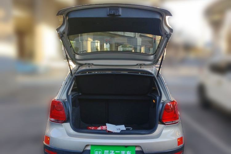 Used Volkswagen Polo 2013 1.6L Automatic Comfort Edition Trunk