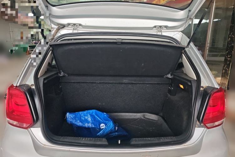 Used Volkswagen Polo 2013 1.4L Manual Fashion Edition Trunk