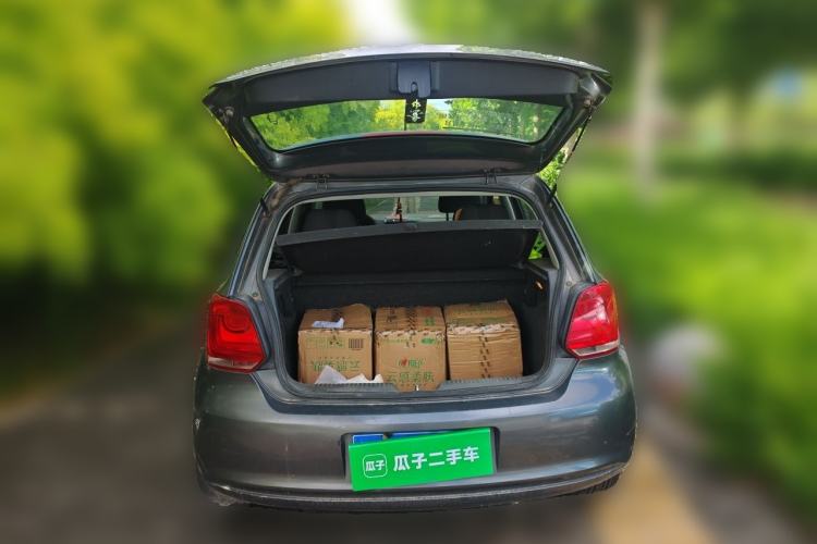 Used Volkswagen Polo 2013 1.4L Manual Fashion Edition Trunk