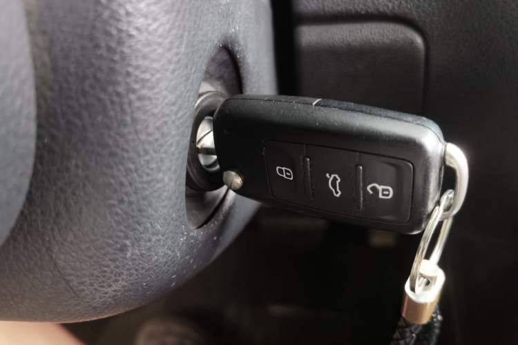 Used Volkswagen Polo 2013 1.4L Automatic Comfort Edition Vehicle Key