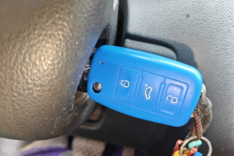 Used Volkswagen Polo 2013 1.6L Automatic Luxury Edition Vehicle Key