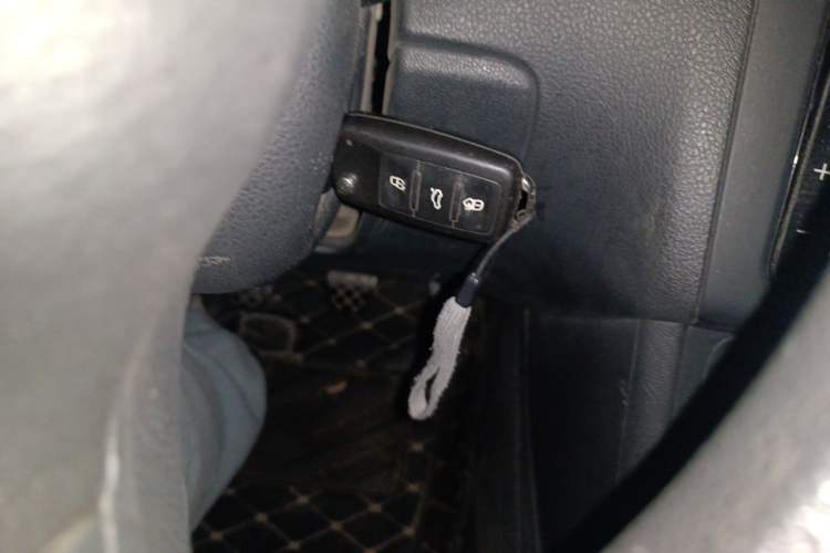 Used Volkswagen Polo 2013 1.4L Manual Comfort Edition Vehicle Key