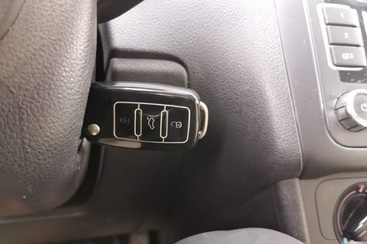 Used Volkswagen Polo 2013 1.4L Manual Fashion Edition Vehicle Key