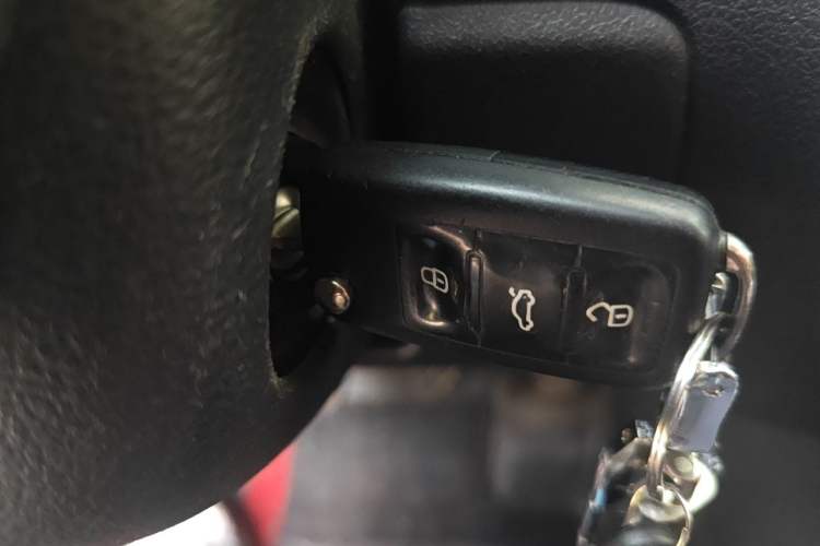 Used Volkswagen Polo 2013 1.4L Manual Fashion Edition Vehicle Key