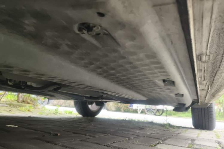 Used Volkswagen Polo 2013 1.6L Automatic Comfort Edition Chassis Front Left