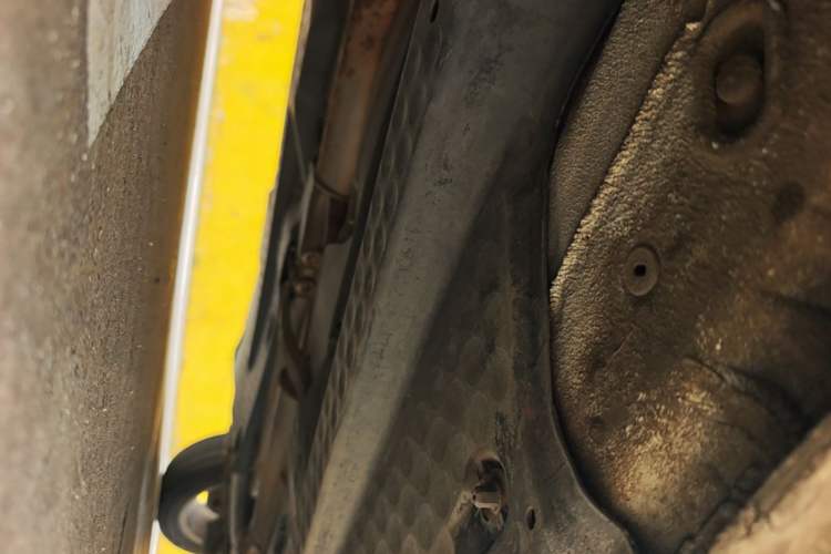 Used Volkswagen Polo 2013 1.6L Automatic Comfort Edition Chassis Front Left