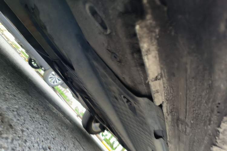 Used Volkswagen Polo 2013 1.6L Automatic Comfort Edition Chassis Front Left