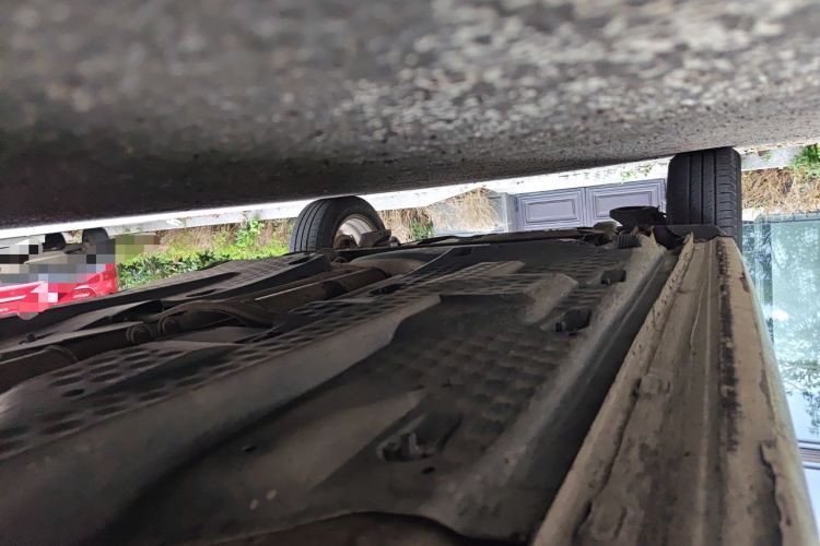Used Volkswagen Polo 2013 1.6L Manual Comfort Edition Chassis Front Right