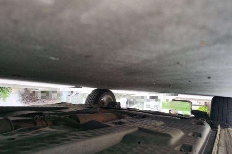 Used Volkswagen Polo 2013 1.6L Manual Comfort Edition Chassis Front Right