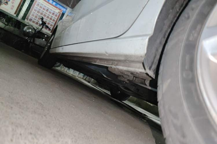 Used Volkswagen Polo 2013 1.6L Automatic Comfort Edition Chassis Rear Left