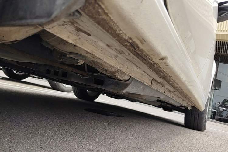 Used Volkswagen Polo 2013 1.6L Automatic Comfort Edition Chassis Rear Right
