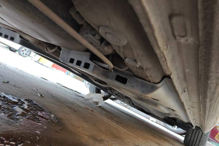 Used Volkswagen Polo 2013 1.6L Manual Comfort Edition Chassis Rear Right
