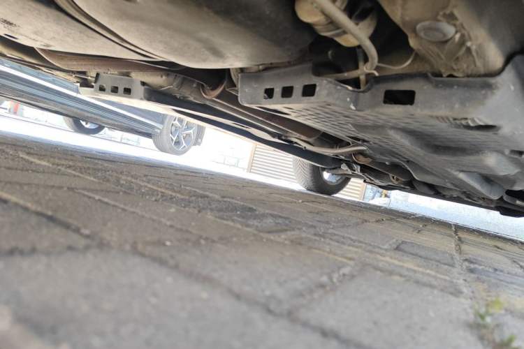 Used Volkswagen Polo 2013 1.6L Automatic Comfort Edition Chassis Rear Right