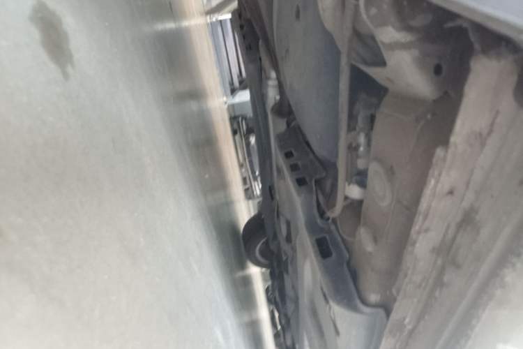 Used Volkswagen Polo 2013 1.6L Automatic Comfort Edition Chassis Rear Right