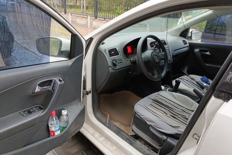 Used Volkswagen Polo 2013 1.4L Manual Comfort Edition Driver Seat
