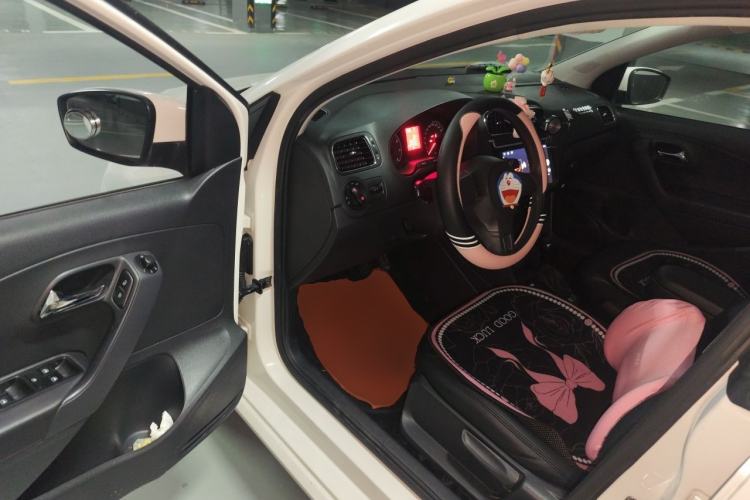 Used Volkswagen Polo 2013 1.6L Automatic Comfort Edition Driver Seat