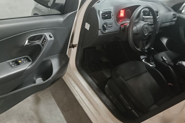 Used Volkswagen Polo 2013 1.4L Automatic Comfort Edition Driver Seat