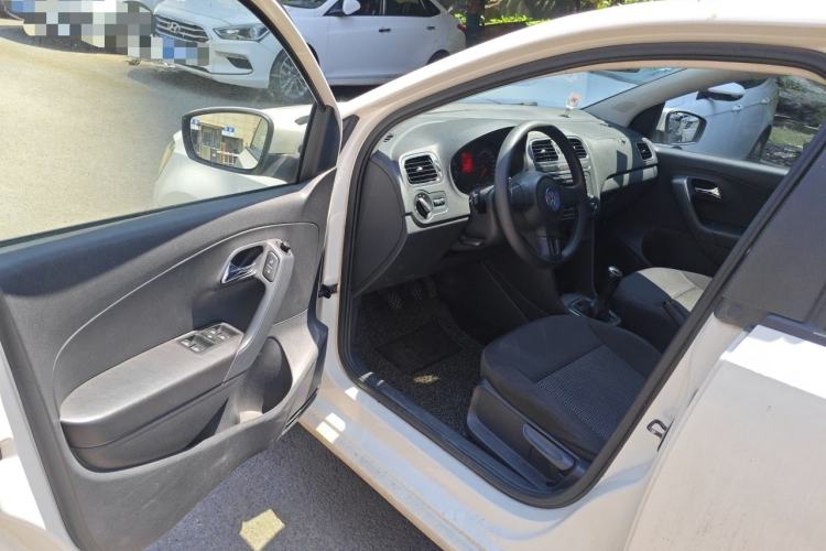 Used Volkswagen Polo 2013 1.4L Manual Comfort Edition Driver Seat