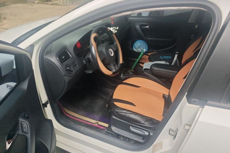 Used Volkswagen Polo 2013 1.6L Automatic Comfort Edition Driver Seat