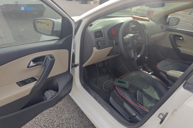 Used Volkswagen Polo 2013 1.6L Automatic Comfort Edition Driver Seat