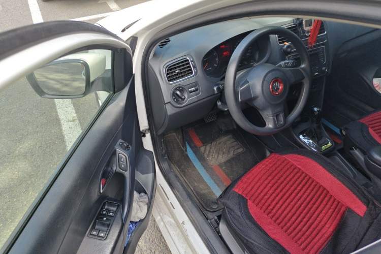 Used Volkswagen Polo 2013 1.6L Automatic Comfort Edition Driver Seat