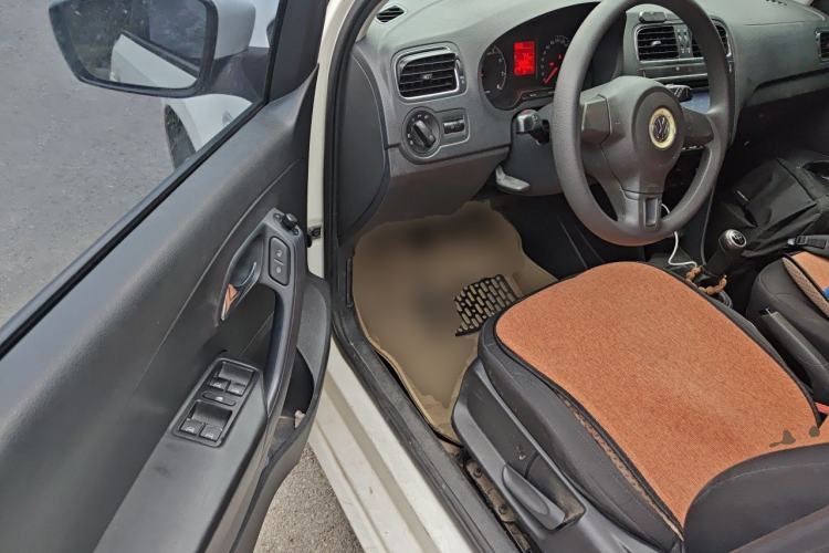 Used Volkswagen Polo 2013 1.6L Manual Comfort Edition Driver Seat