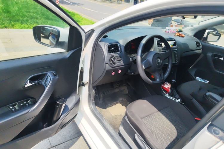 Used Volkswagen Polo 2013 1.6L Automatic Comfort Edition Driver Seat