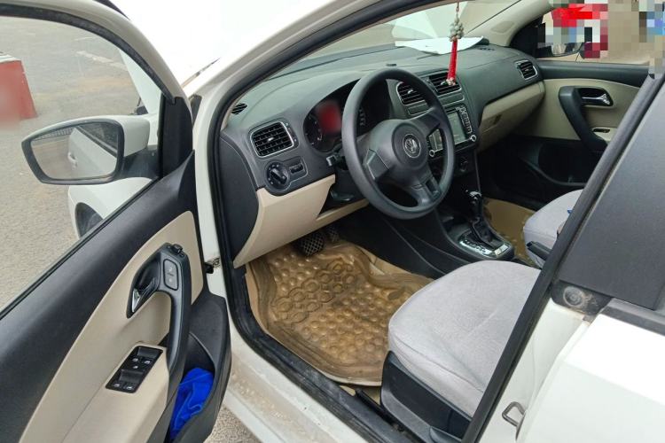 Used Volkswagen Polo 2013 1.4L Automatic Comfort Edition Driver Seat