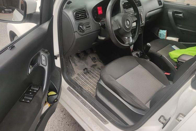 Used Volkswagen Polo 2013 1.4L Manual Fashion Edition Driver Seat