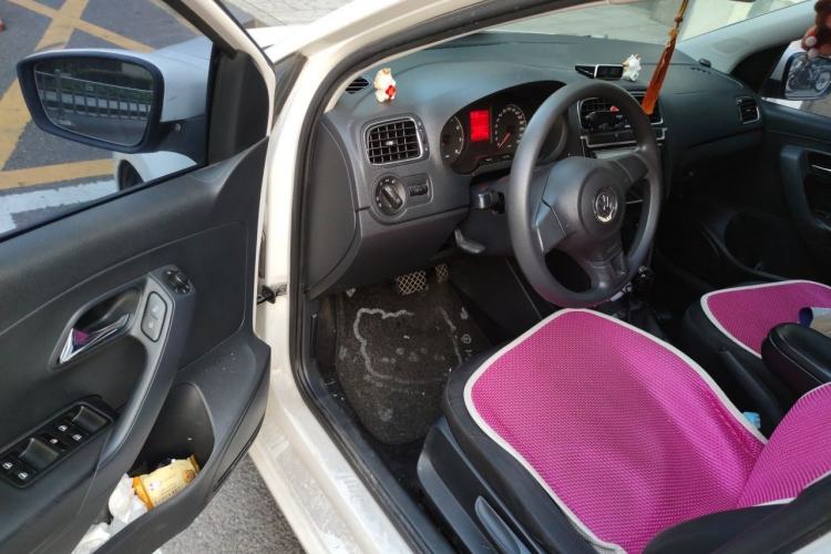Used Volkswagen Polo 2013 1.6L Automatic Comfort Edition Driver Seat