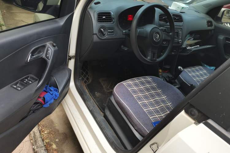 Used Volkswagen Polo 2013 1.4L Manual Fashion Edition Driver Seat