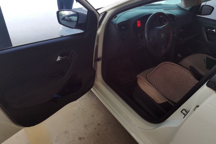 Used Volkswagen Polo 2013 1.4L Manual Fashion Edition Driver Seat
