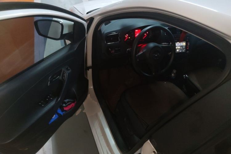 Used Volkswagen Polo 2013 1.6L Manual Comfort Edition Driver Seat