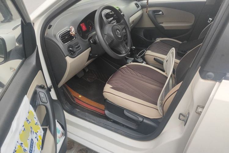 Used Volkswagen Polo 2013 1.6L Automatic Comfort Edition Driver Seat