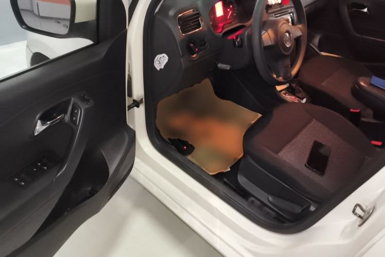 Used Volkswagen Polo 2013 1.6L Automatic Comfort Edition Driver Seat