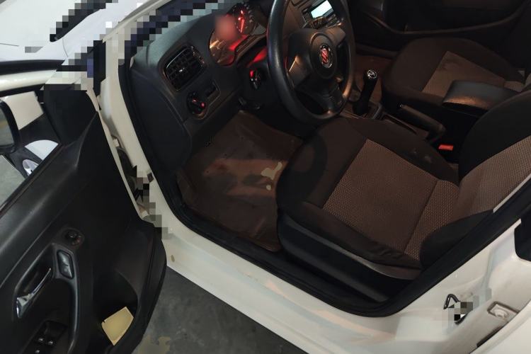 Used Volkswagen Polo 2013 1.4L Manual Fashion Edition Driver Seat