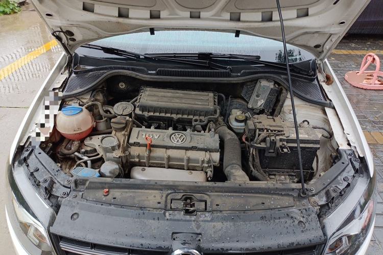 Used Volkswagen Polo 2013 1.4L Manual Comfort Edition Engine Bay