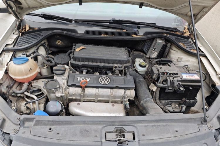 Used Volkswagen Polo 2013 1.6L Automatic Comfort Edition Engine Bay