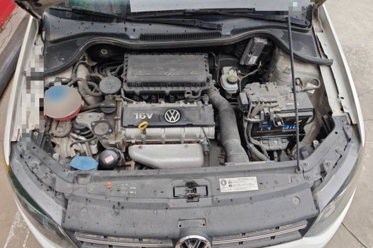 Used Volkswagen Polo 2013 1.6L Manual Comfort Edition Engine Bay