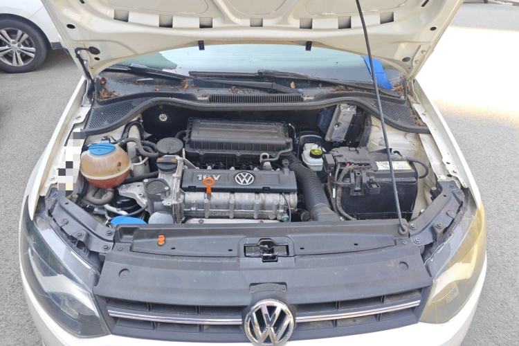 Used Volkswagen Polo 2013 1.4L Manual Comfort Edition Engine Bay