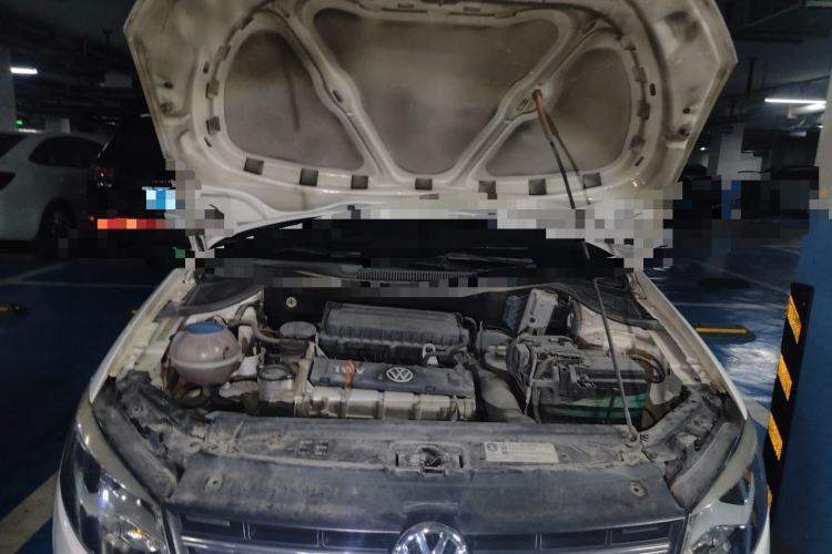Used Volkswagen Polo 2013 1.4L Automatic Comfort Edition Engine Bay